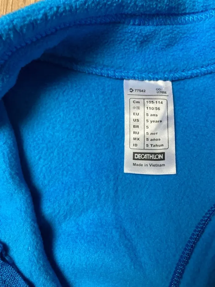 Lot 2 polaires ski taille 5 ans et t-shirt thermique 5 ans - photo numéro 5