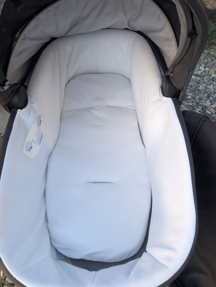 Pousette TRIO de chez Chicco Modèle Alyssa - photo numéro 3
