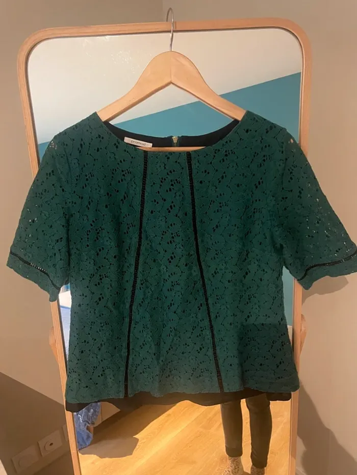 Blouse dentelle verte
