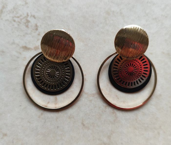 Boucles d'oreilles neuves - photo numéro 2