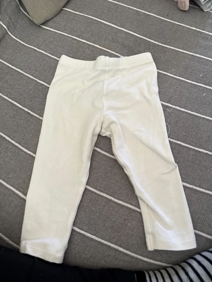 Lot de 3 leggings bébé primark 6/9 mois - photo numéro 6