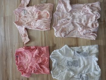 4 pyjamas 1M
