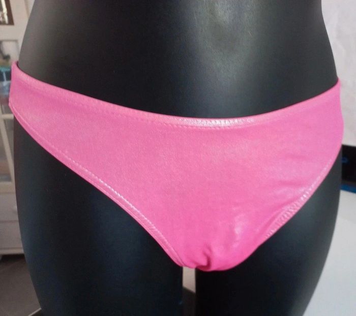 Maillot rose brillant - photo numéro 3
