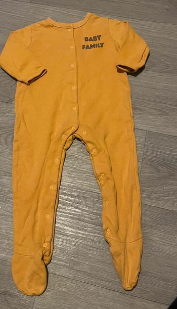 Pyjama (taille 18 mois)