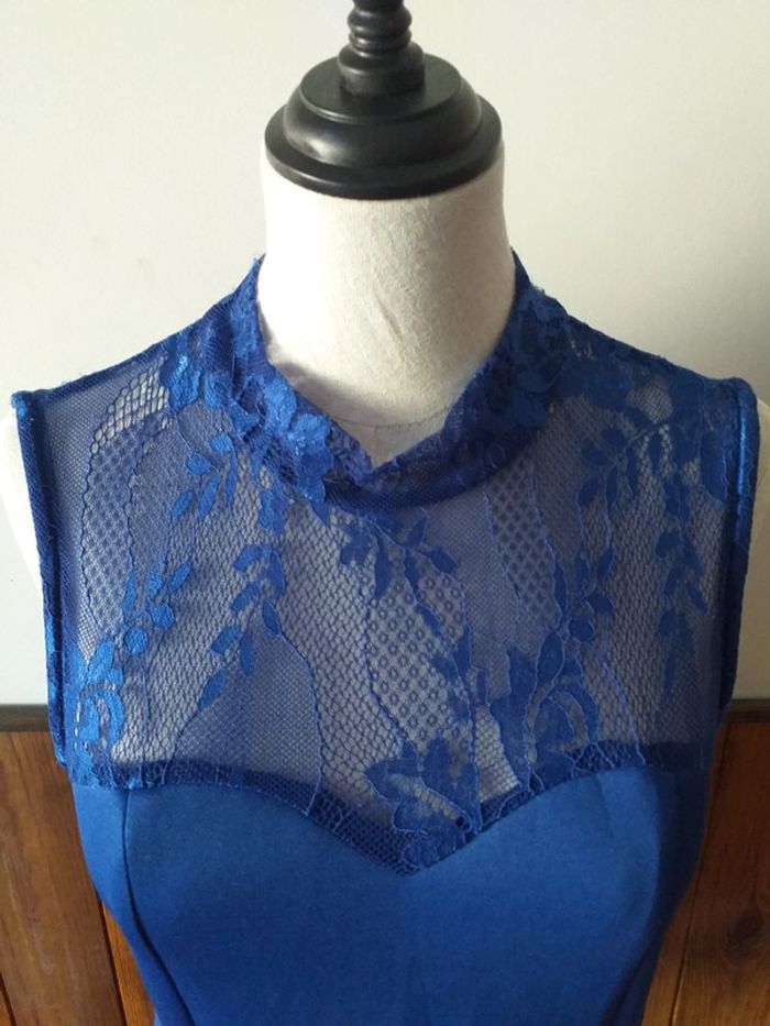 Haut sans manches bleu avec dentelle - photo numéro 3