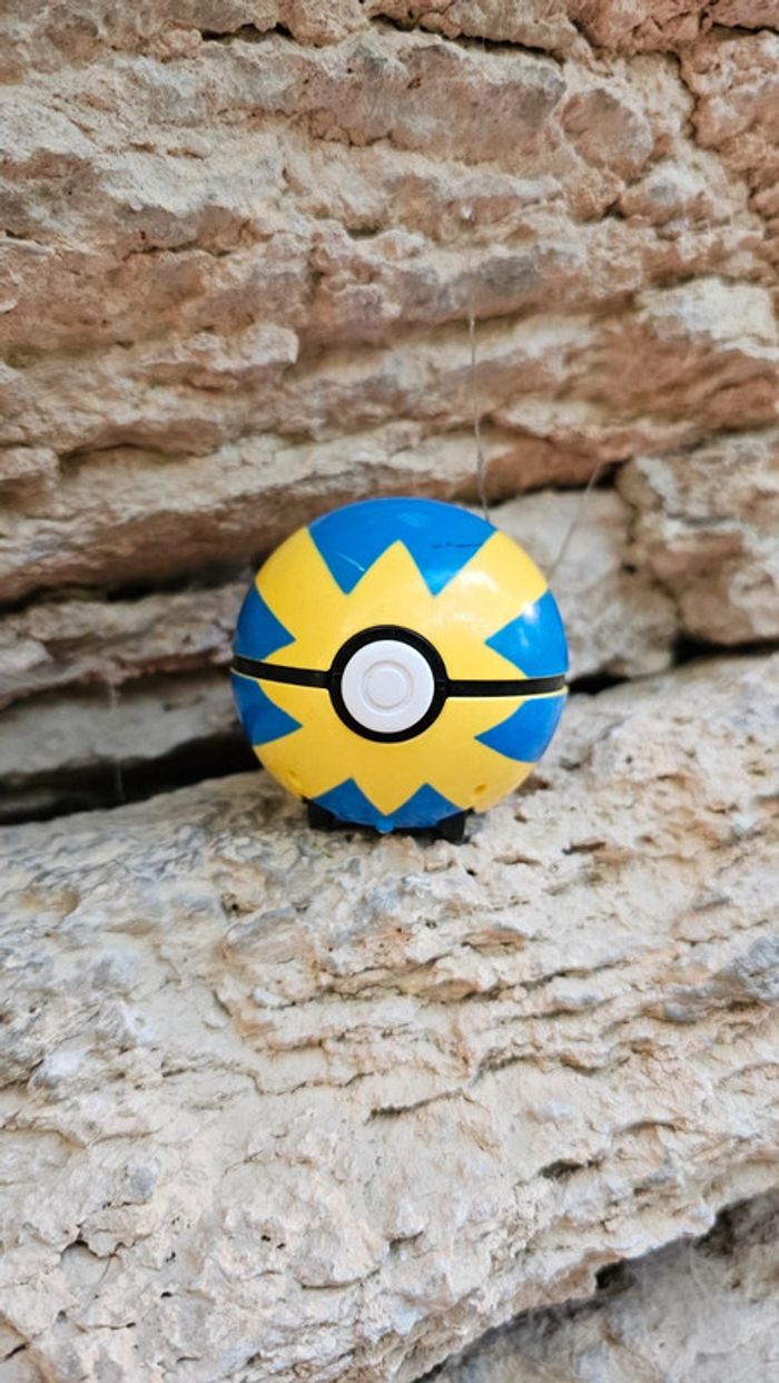Super rapide ball pour figurine Pokemon Nintendo - photo numéro 2