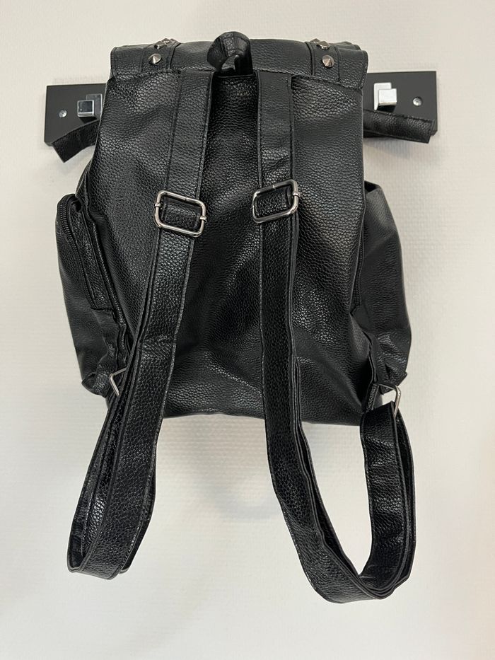 Beau Sac à Dos Gothique avec Croix & Rivets - photo numéro 5