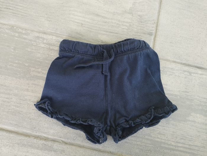 Lot n°394 Lot de deux shorts Gémo 12 mois - photo numéro 5