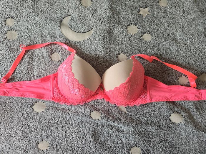 Soutien gorge Diabless rose fluo et rose pâle 95C - photo numéro 2