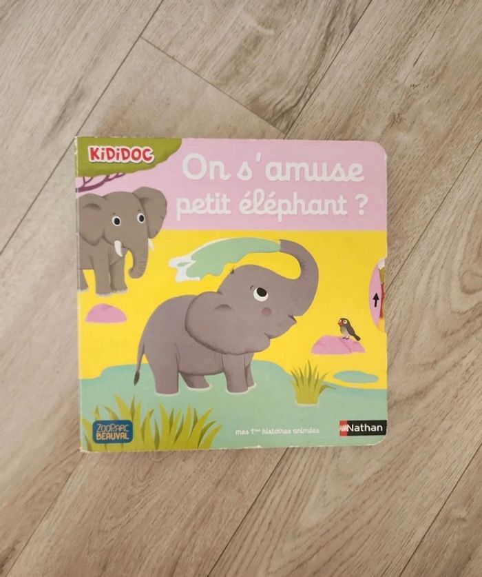 Livre kididoc on s'amuse petit éléphant ?