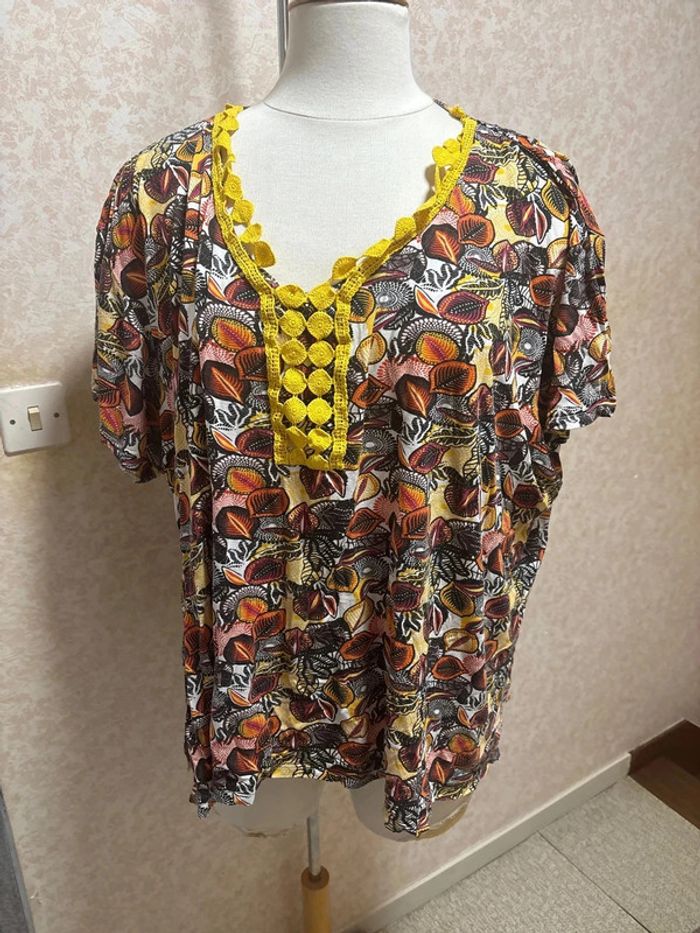 Blouse taille 58-60 marque bleu bonheur