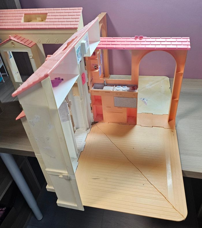 Grande maison barbie transportable - photo numéro 11