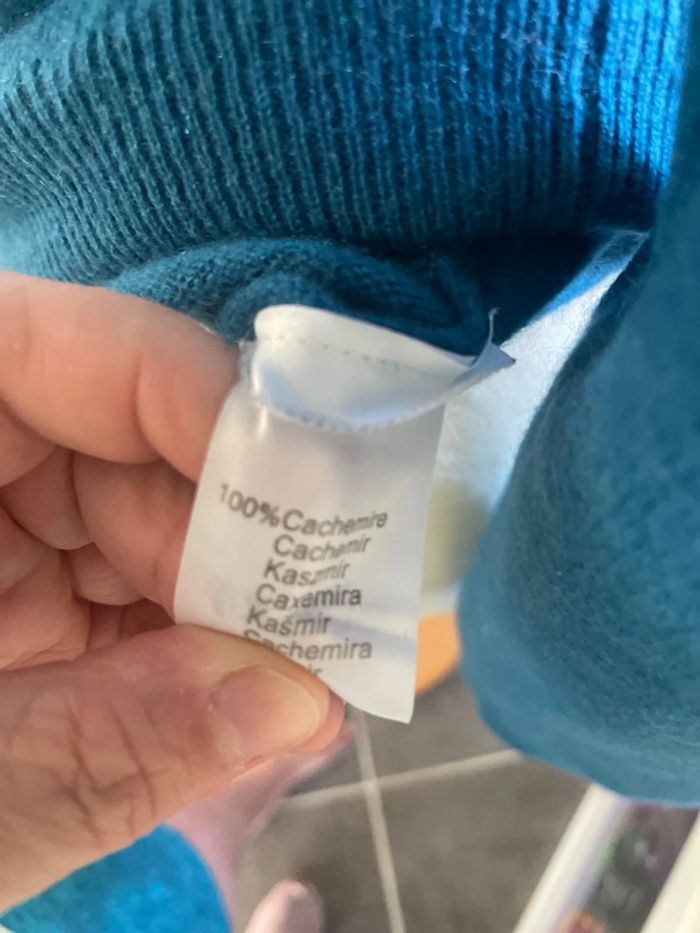Pull en cachemire bleu - photo numéro 10
