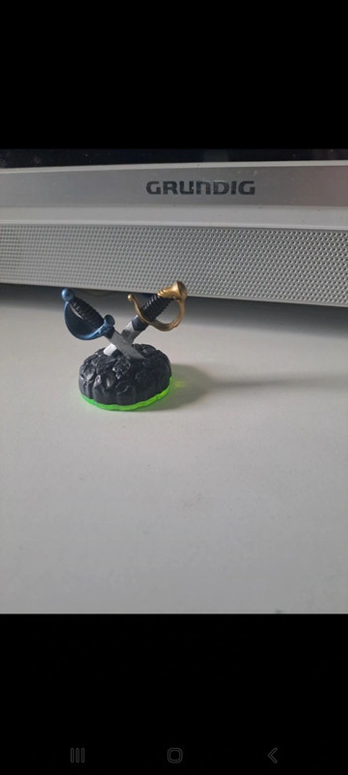 Figurine skylanders épées PS3