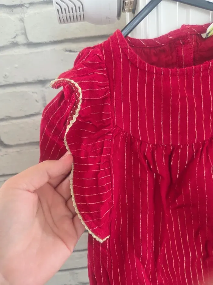 Robe rouge et dorée - photo numéro 3