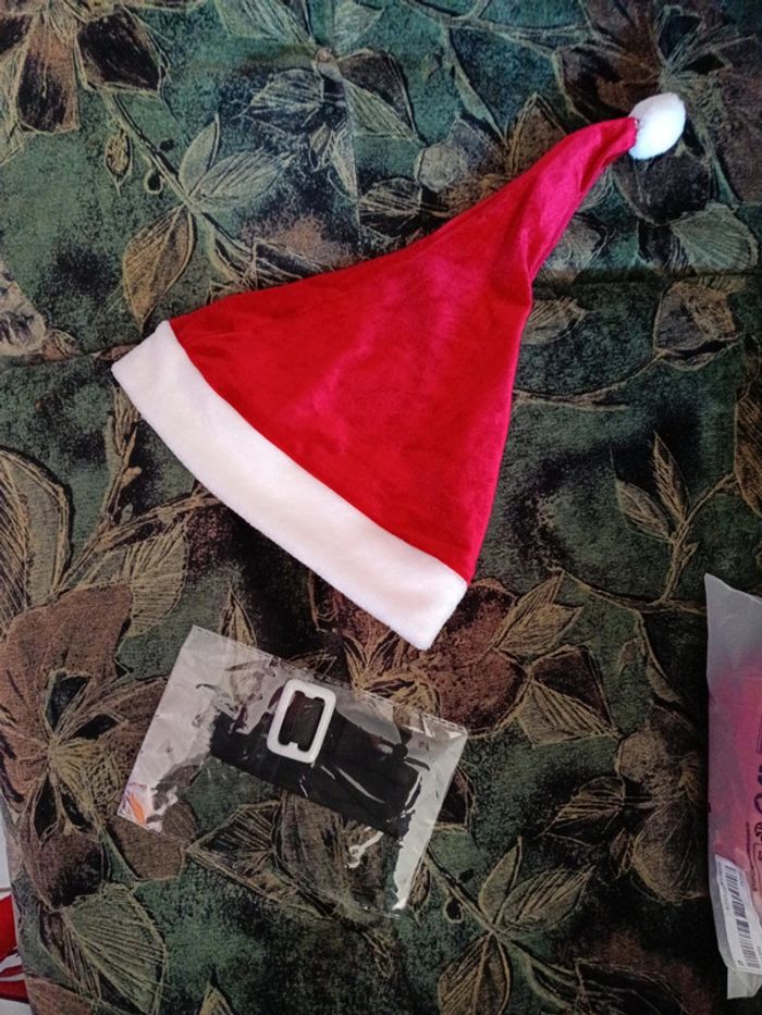 Costume 4 pièce noel - photo numéro 4