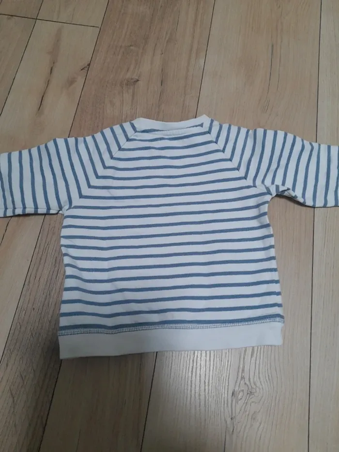 Pull 2 ans - photo numéro 2