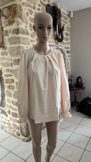 Haut à manches trompette plissé neutre taille XS/36 jamais porté