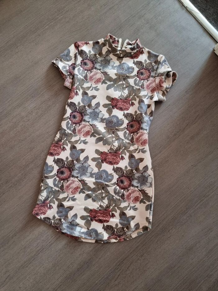 Robe fleuri
