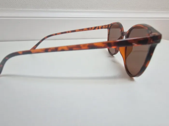 Lunettes de soleil - photo numéro 7