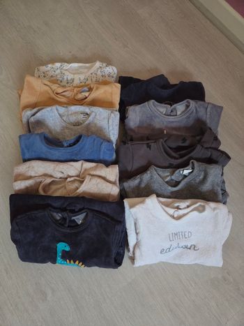Lot pyjamas velours 74 cm