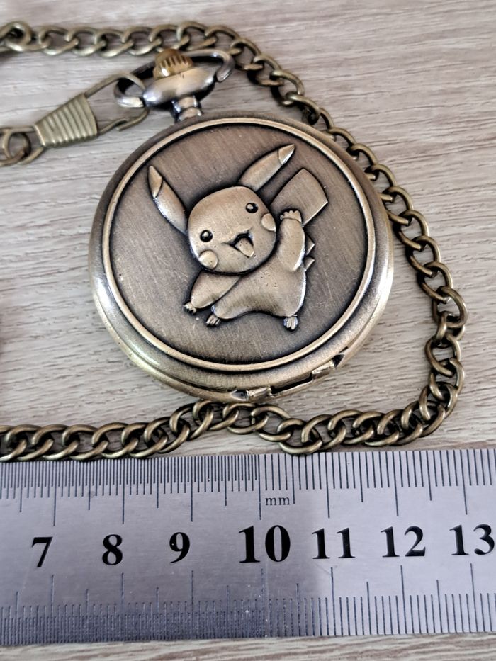 Montre à gousset Pokémon Pikachu vendue avec un coffret cadeau - photo numéro 4