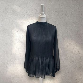 Blouse noire plissée fluide taille 40