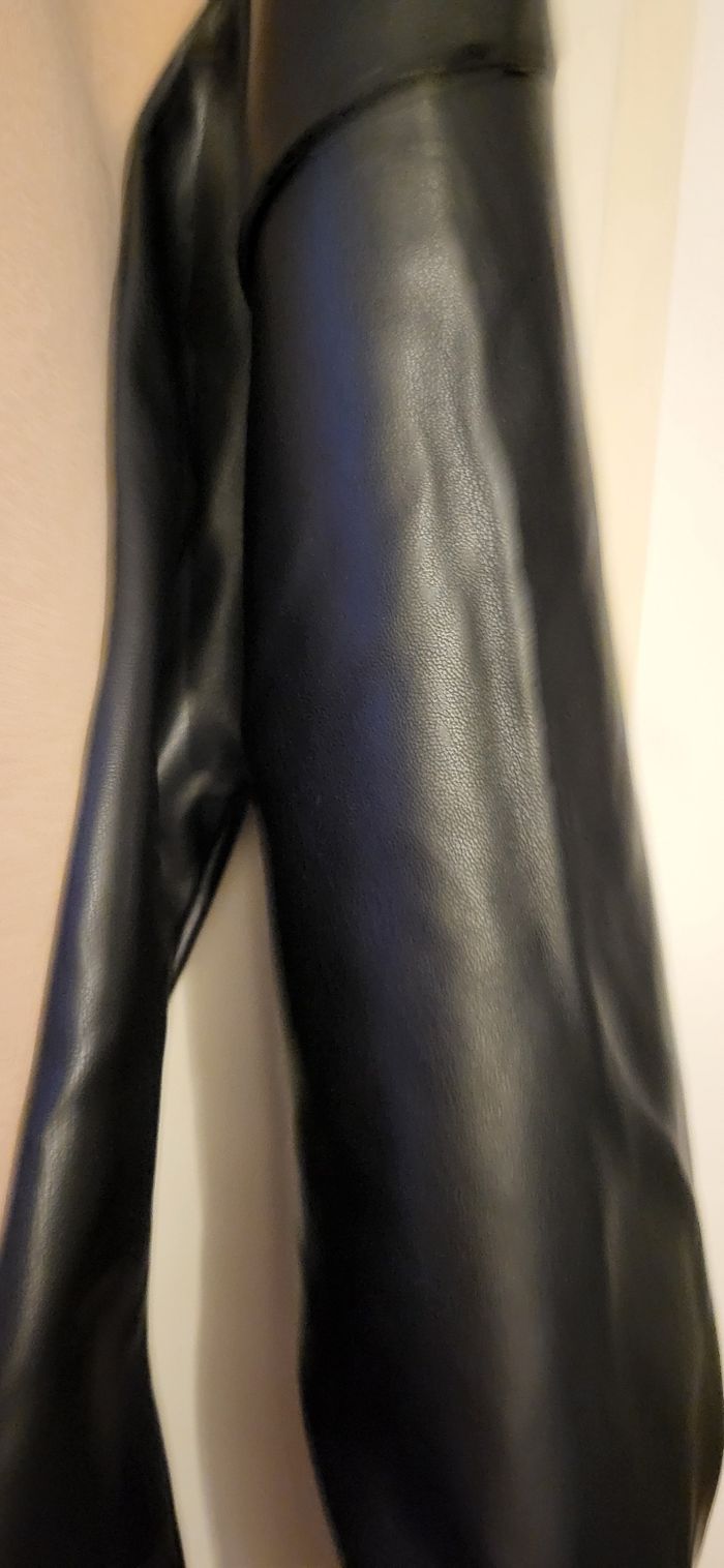 Sweat bimatiaire simili cuir - photo numéro 6