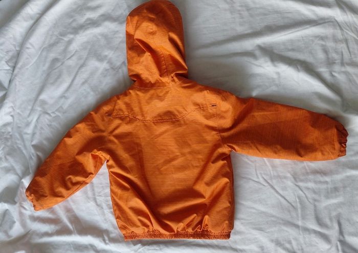 Veste coupe vent imperméable Queshua. Decathlon 3 à 4ans - photo numéro 2