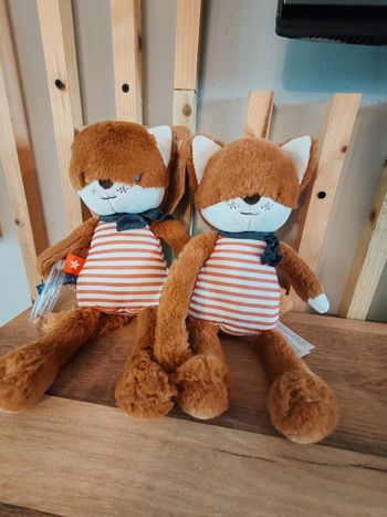 Lot de 2 renards rayé et marron tape à l oeil neuf TAO