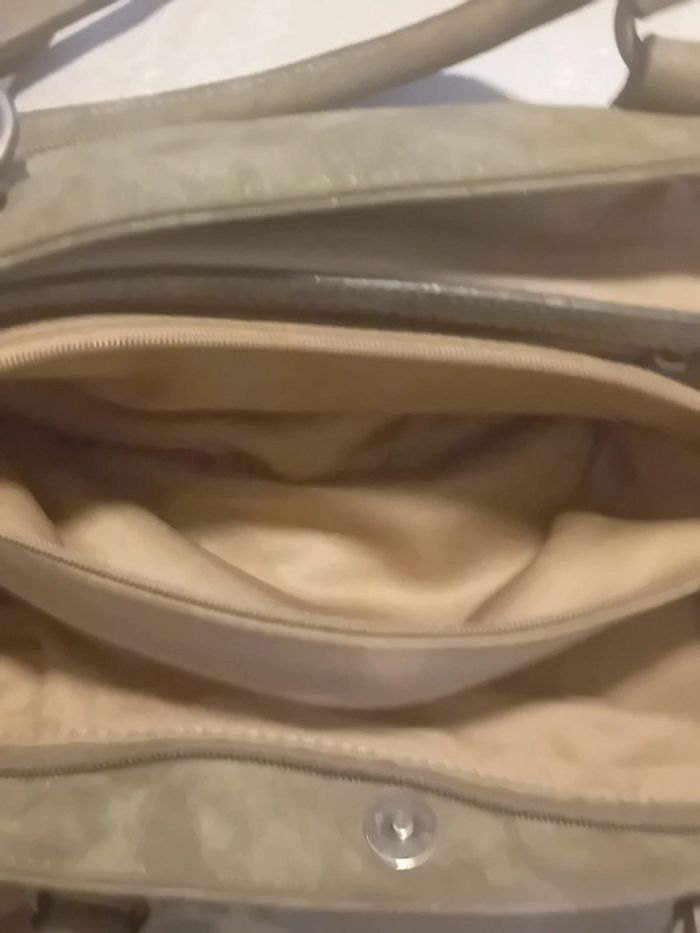Sac à main et Bandoulliere, Grande Contenance Vert - photo numéro 7