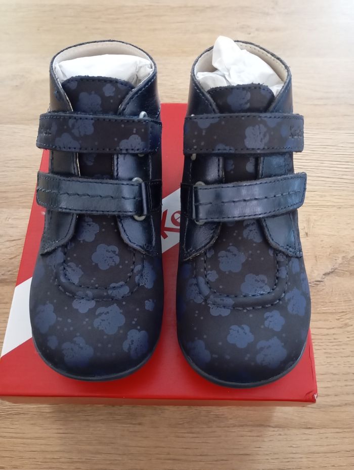 Kickers neuves pour fille en taille 27 - photo numéro 2