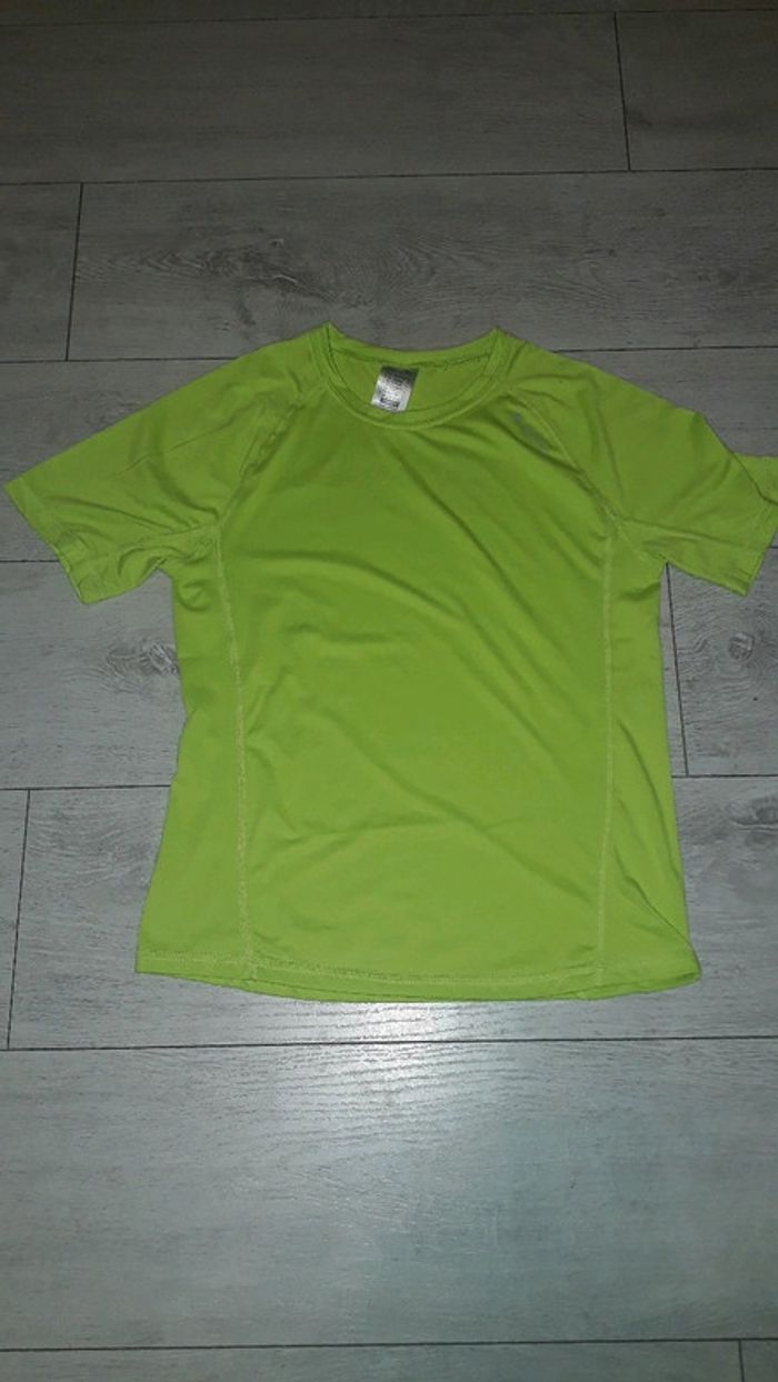 Tee-shirt sport