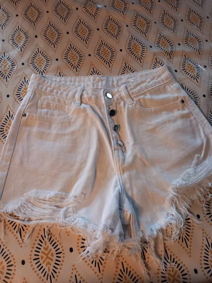 Mini short avec Mickey taille XS - photo numéro 4