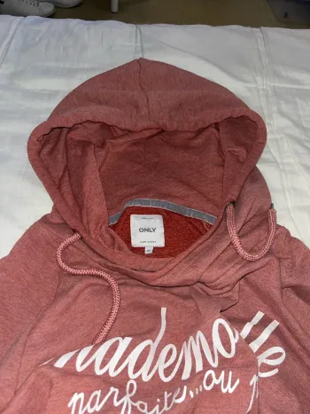 Sweat a capuche
