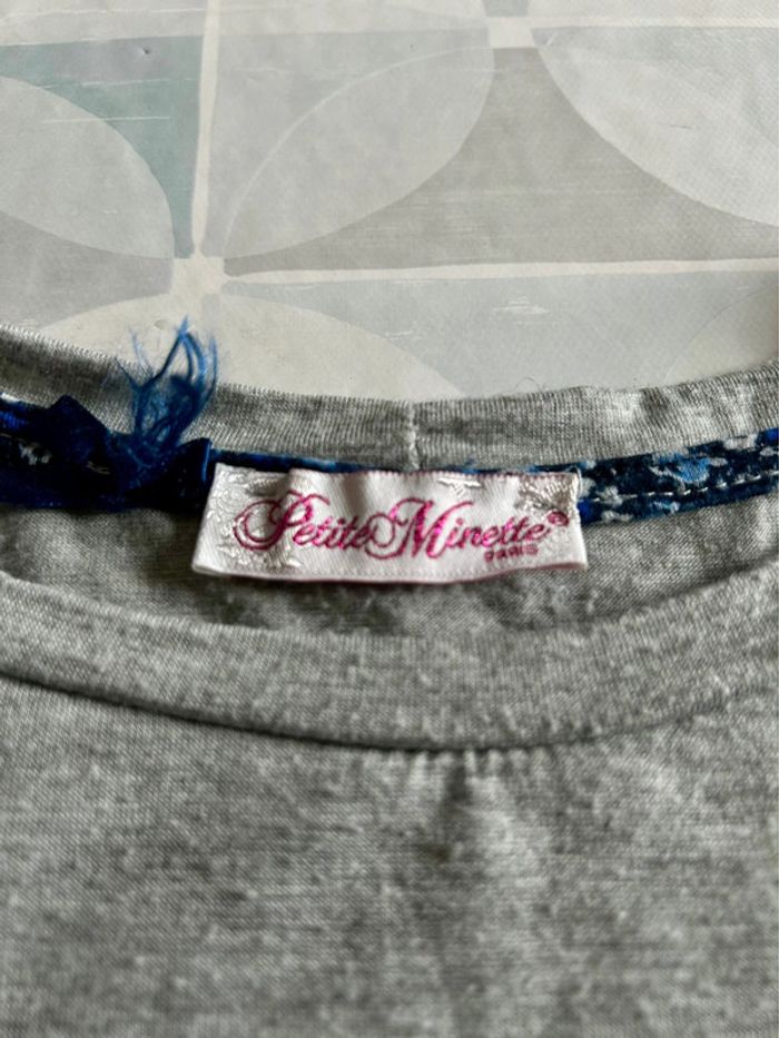 T shirt fille - 10 ans - Petite Minette - en très bon état - photo numéro 4