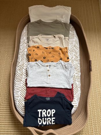 Lot 7 tee-shirts à manche longue kiabi et 3 sous pull kiabi 