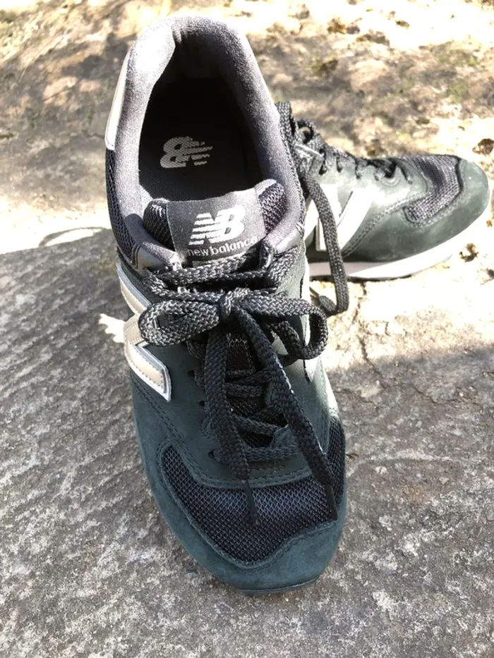 Basket New balance noir et argent - photo numéro 2