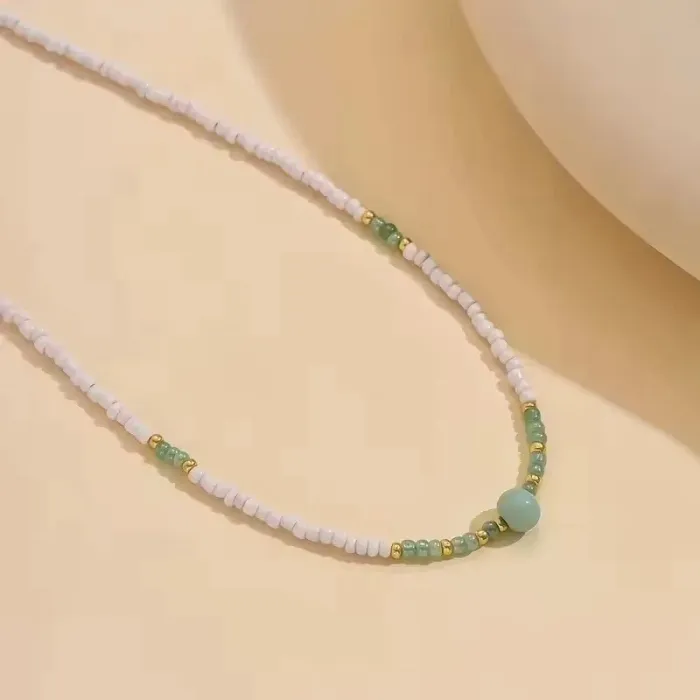 Collier perles de rocaille multicolores blanc et vert - photo numéro 4