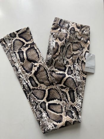 Pantalon motif peau de serpent Zara taille 36/S