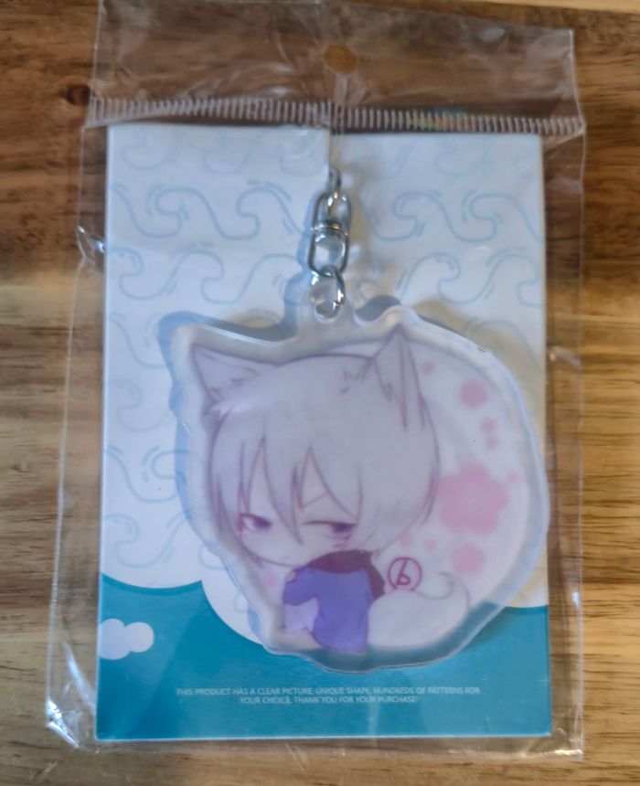 Kit Masque + stickers + crayon + porte clés + pins - photo numéro 5