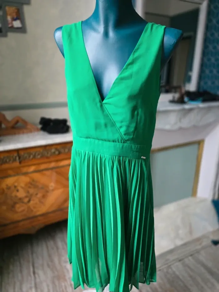 Robe verte Morgan t 38 plissée - photo numéro 2
