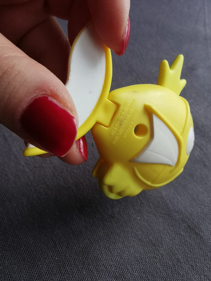 Figurine Magicarpe Pokémon jaune McDonald’s - photo numéro 4