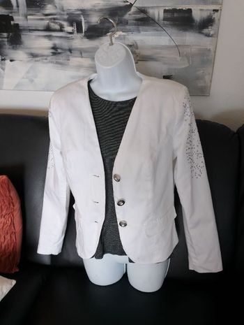 Blazer neuf avec strass femme 36