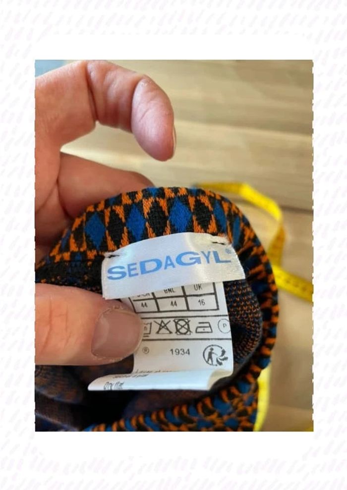 Jupe à motif géométrique sedagyl taille 44 mais je dirais plus petit - photo numéro 9
