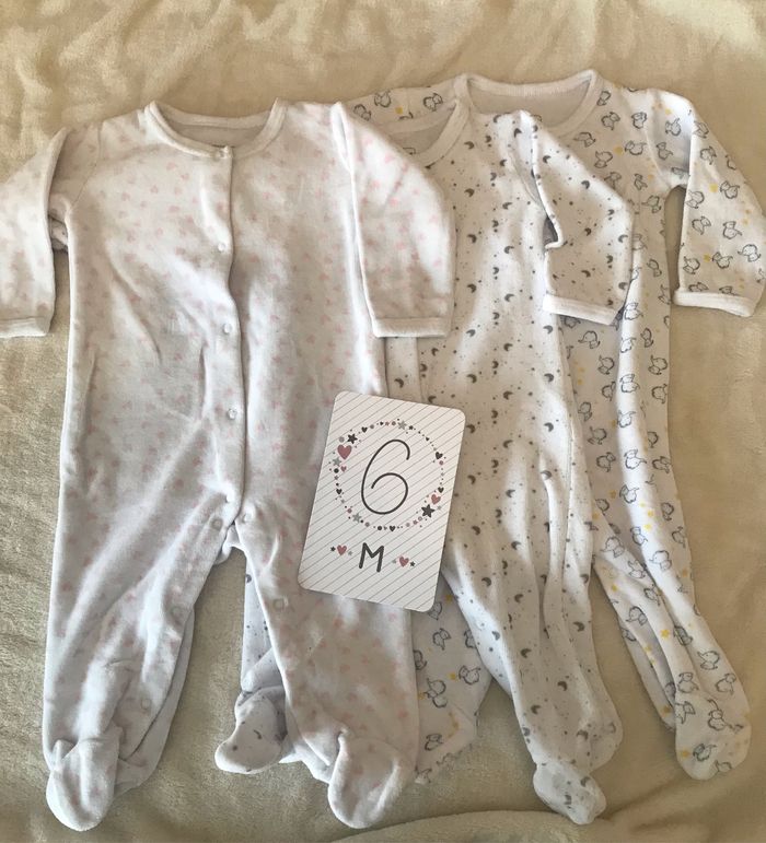 Lot 3 pyjamas