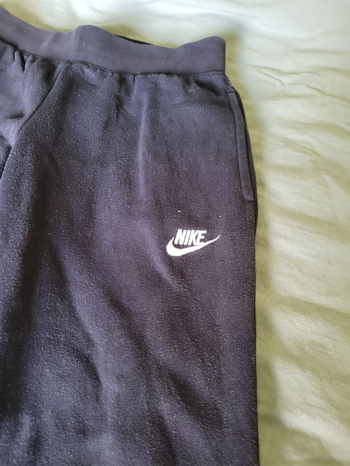 jogging nike 12ans (4e) - photo numéro 3