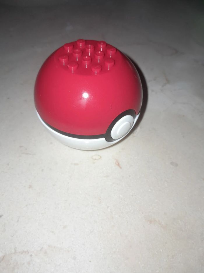 Pokemon pokeball mega construx Pikatchu 💖 - photo numéro 3