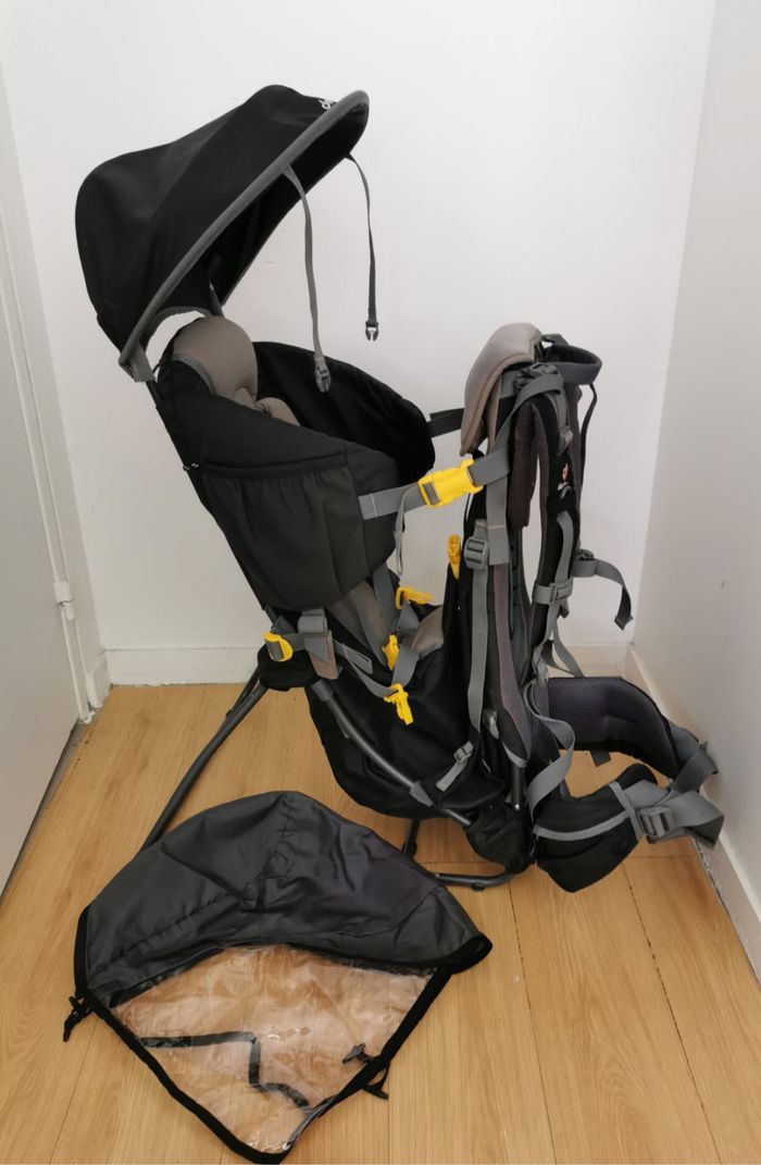 Porte bébé randonnée DEUTER Kid confort, étriers reposes pieds, protège soleil et pluie - photo numéro 2