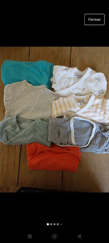 Lot de 7 bodies 6 mois